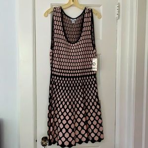 Black and pink midi knit dress